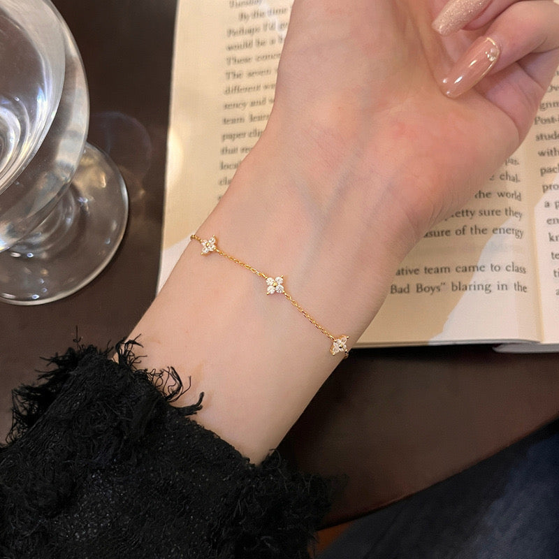 Four Leaf Clover Bracelet - 2